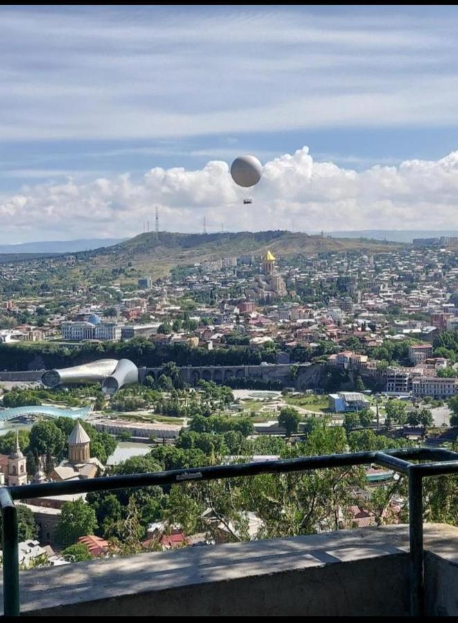 Appartamento Luka Tbilisi Esterno foto