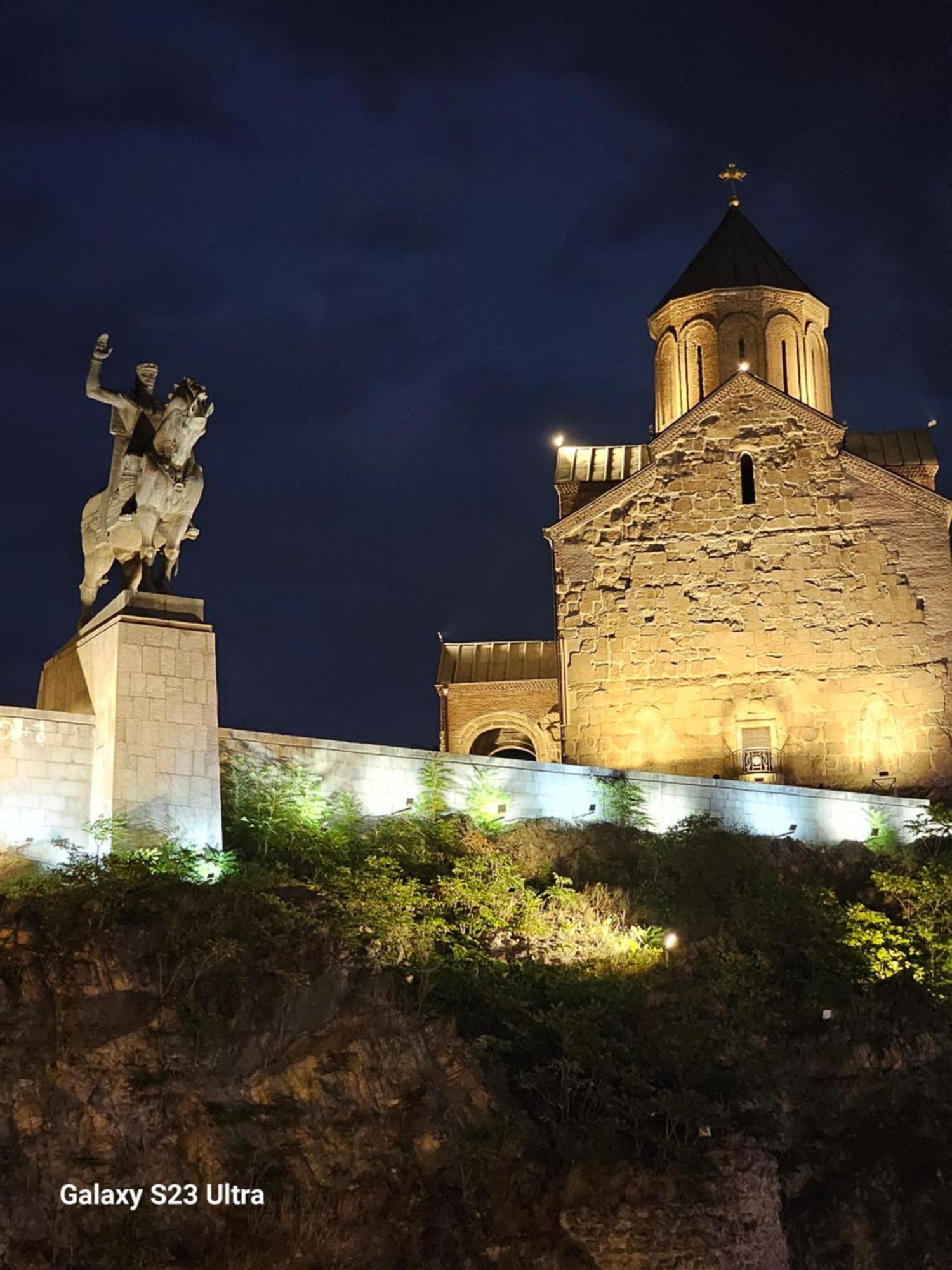 Appartamento Luka Tbilisi Esterno foto